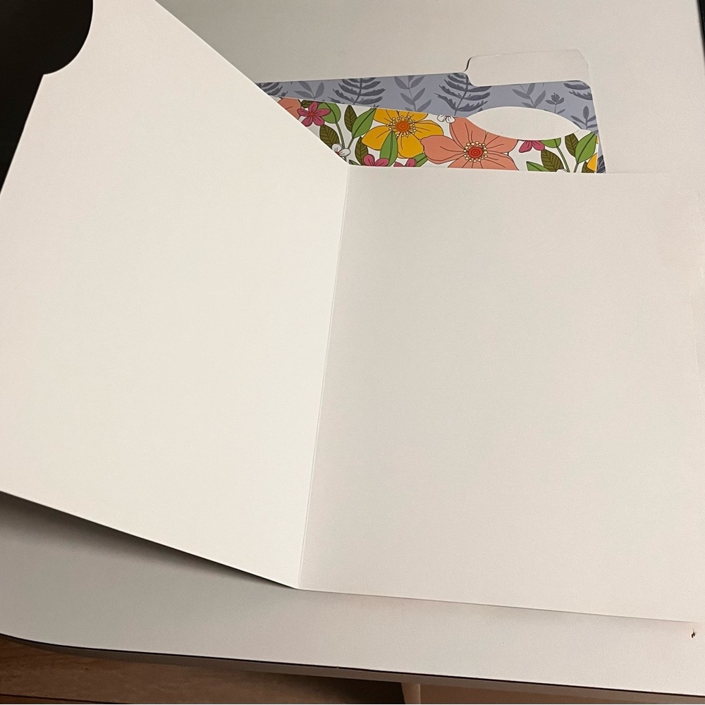 Floral Patterned File Folders - Assorted Colors - Picture 4 of 5